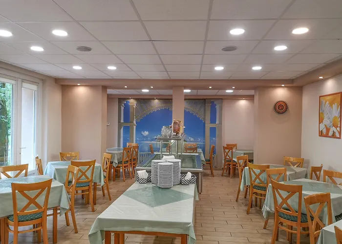 Touring Hotel